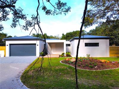 False - House For Sale in Keurbooms River, Keurbooms, Plettenberg Bay, Western Cape - M126857