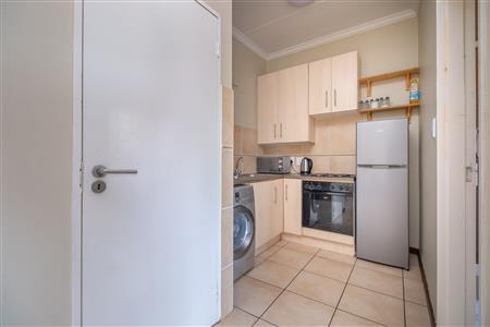 Apartment For Sale in Hillcrest, Pretoria, Gauteng - M126859