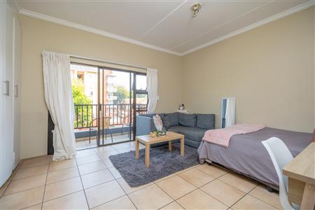 Apartment For Sale in Hillcrest, Pretoria, Gauteng - M126859