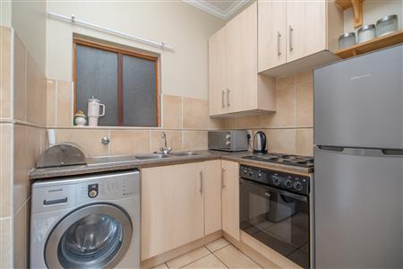 Apartment For Sale in Hillcrest, Pretoria, Gauteng - M126859