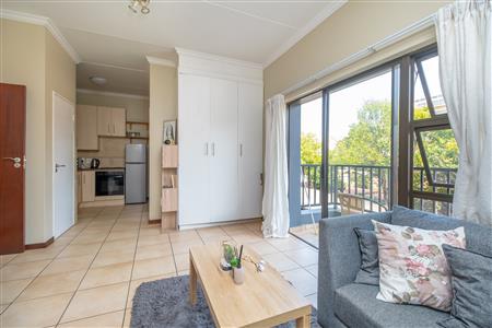 Apartment For Sale in Hillcrest, Pretoria, Gauteng - M126859