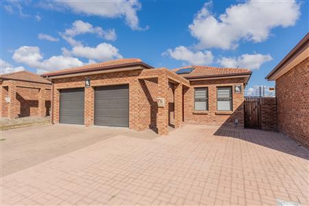 False - House For Sale in Soneike, Kuils River, Western Cape - M126847