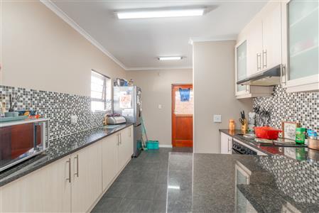 False - House For Sale in Soneike, Kuils River, Western Cape - M126847