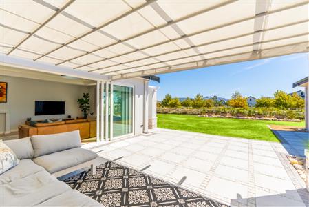 False - House Sold in Val de Vie Estate, Paarl, Western Cape - M126643