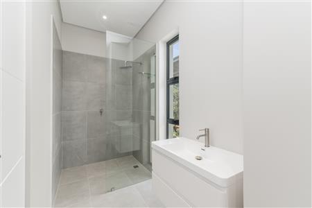 False - House For Sale in Plettenberg Bay Central, Plettenberg Bay, Western Cape - M126858