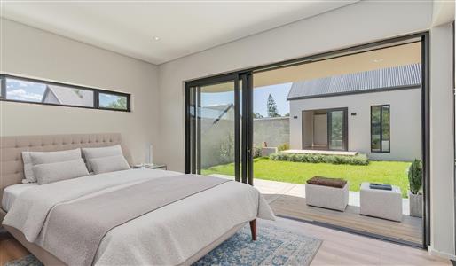 False - House For Sale in Plettenberg Bay Central, Plettenberg Bay, Western Cape - M126858