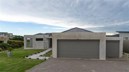 House For Sale in Oubaai, George, Western Cape - M126850