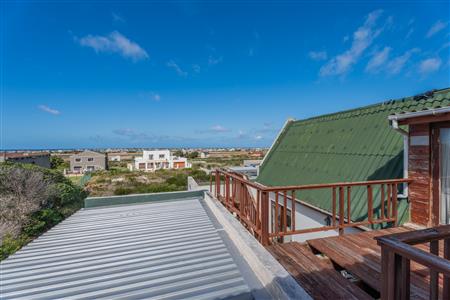 House For Sale in Bettys Bay, Western Cape - M126853
