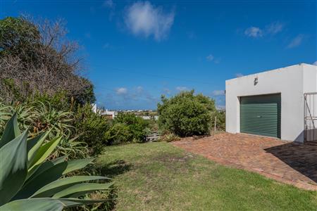 House For Sale in Bettys Bay, Western Cape - M126853