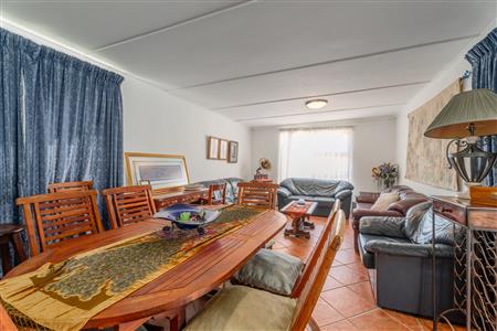 House For Sale in Bettys Bay, Western Cape - M126853