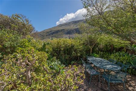 House For Sale in Bettys Bay, Western Cape - M126853