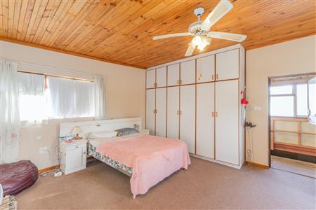 False - House For Sale in Napier, Western Cape - M126855