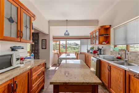 House For Sale in Napier, Western Cape - M126878