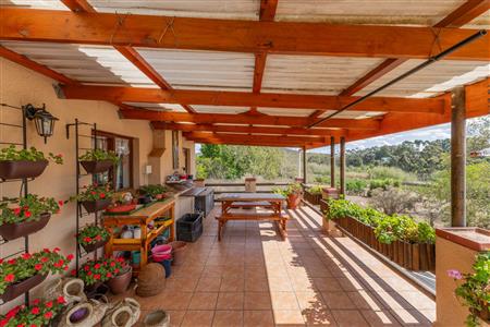 House For Sale in Napier, Western Cape - M126878