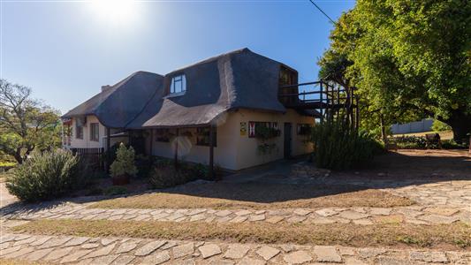 House For Sale in Napier, Western Cape - M126878