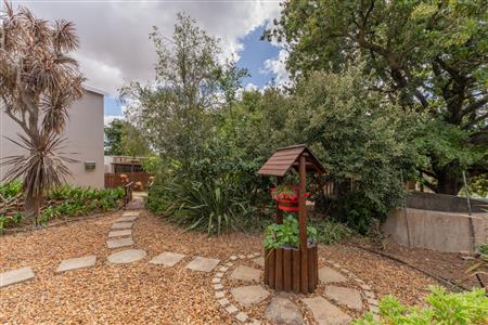 House For Sale in Napier, Western Cape - M126878