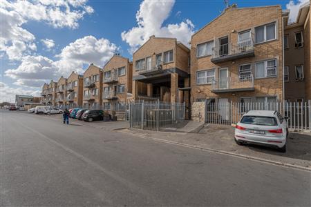 False - Apartment For Sale in Rome, Strand, Western Cape - M126867
