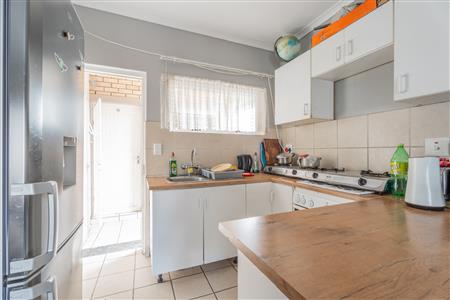 False - Apartment For Sale in Rome, Strand, Western Cape - M126867
