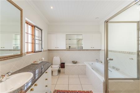 House Sold in Die Boord, Stellenbosch, Western Cape - M126880