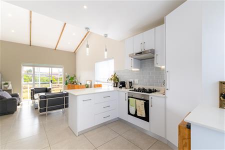 Apartment For Sale in Hartenbos Central, Hartenbos, Western Cape - M126899