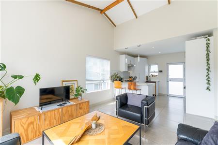 Apartment For Sale in Hartenbos Central, Hartenbos, Western Cape - M126899
