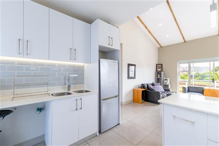 Apartment For Sale in Hartenbos Central, Hartenbos, Western Cape - M126899