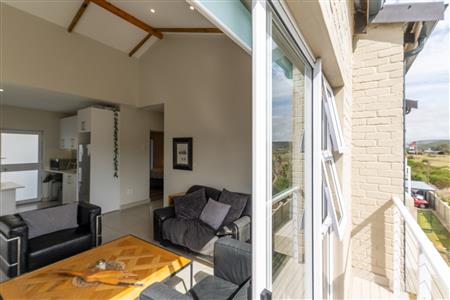Apartment For Sale in Hartenbos Central, Hartenbos, Western Cape - M126899