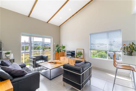 Apartment For Sale in Hartenbos Central, Hartenbos, Western Cape - M126899