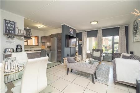 False - Apartment Sold in Olivedale, Randburg, Gauteng - M126900