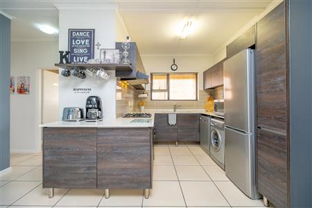 False - Apartment Sold in Olivedale, Randburg, Gauteng - M126900