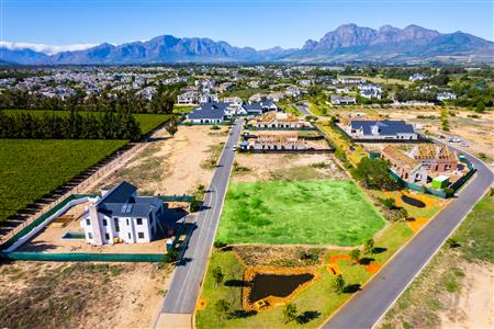 False - Vacant Land For Sale in Val de Vie Estate, Paarl, Western Cape - M122414