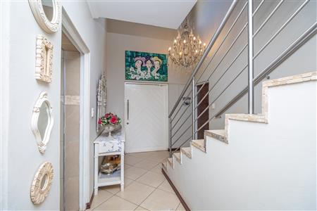 House For Sale in Pinehaven, Krugersdorp, Gauteng - M126906