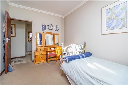 House For Sale in Pinehaven, Krugersdorp, Gauteng - M126906