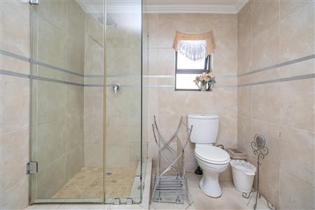 House For Sale in Pinehaven, Krugersdorp, Gauteng - M126906