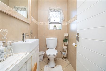 House For Sale in Pinehaven, Krugersdorp, Gauteng - M126906