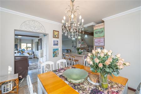 House For Sale in Pinehaven, Krugersdorp, Gauteng - M126906