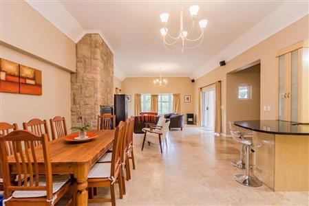 House For Sale in Boschenmeer Golf & Country Estate, Paarl, Western Cape - M126916