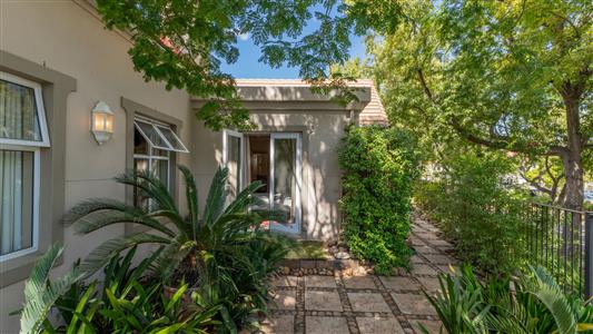 House For Sale in Boschenmeer Golf & Country Estate, Paarl, Western Cape - M126916
