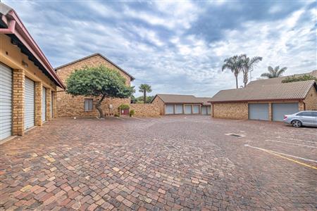 False - Apartment Sold in Zwartkop, Centurion, Gauteng - M126919