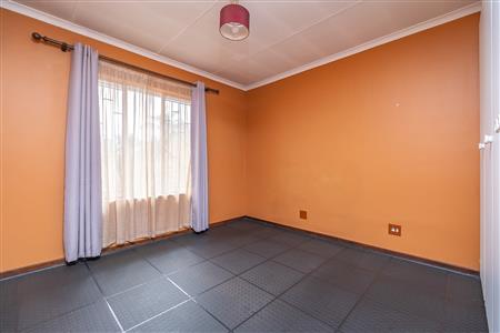 False - Apartment Sold in Zwartkop, Centurion, Gauteng - M126919