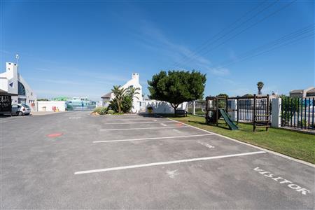 House For Sale in Dwarskersbos, Velddrif, Western Cape - M126913