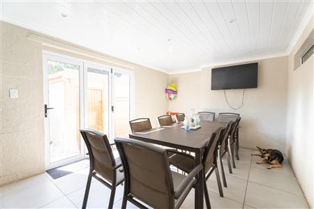 False - House Unavailable in Strand North, Strand, Western Cape - M126933
