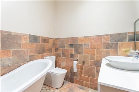 False - House Unavailable in Strand North, Strand, Western Cape - M126933