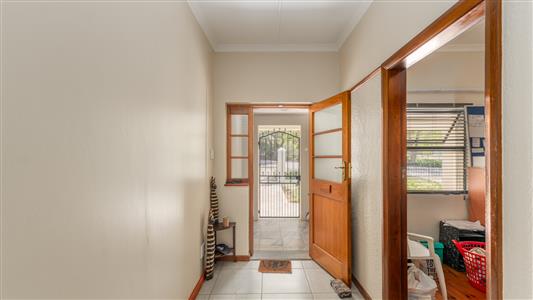 House For Sale in Villiersdorp, Western Cape - M126927