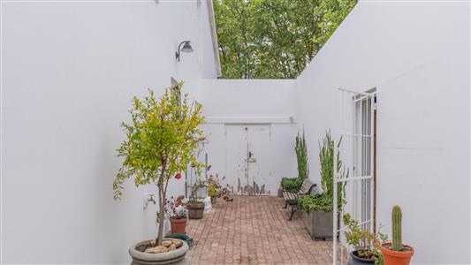 House For Sale in Villiersdorp, Western Cape - M126924