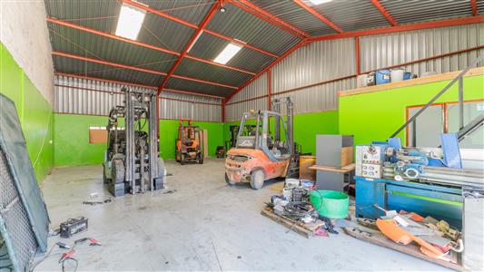 Factory For Sale in Villiersdorp, Western Cape - M126922