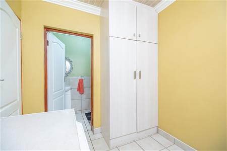 House For Sale in Tlhabane West, Rustenburg, North West - M126948