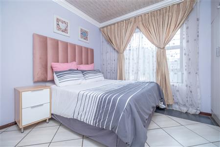 House For Sale in Tlhabane West, Rustenburg, North West - M126948