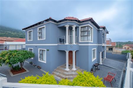 House For Sale in Tlhabane West, Rustenburg, North West - M126948