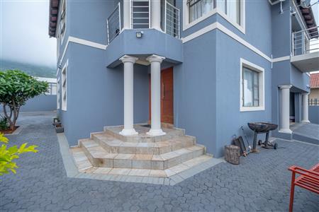 House For Sale in Tlhabane West, Rustenburg, North West - M126948